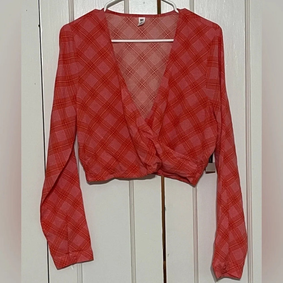 BP Surplice V-Neck Crop Top - Picture 5 of 7